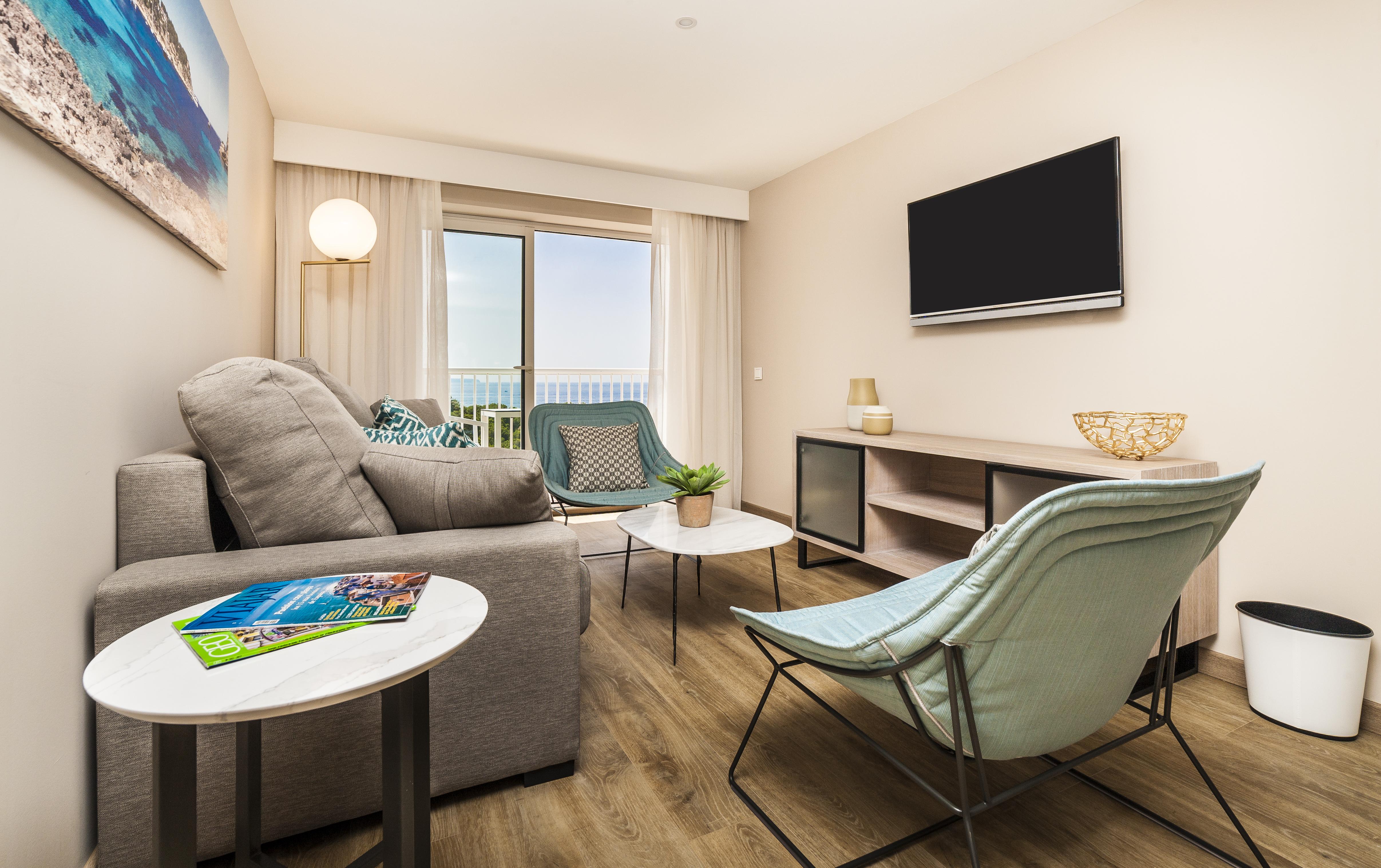 유로스타 마리벤트 팔마데마요르카 외부 사진 A living room in a hotel room